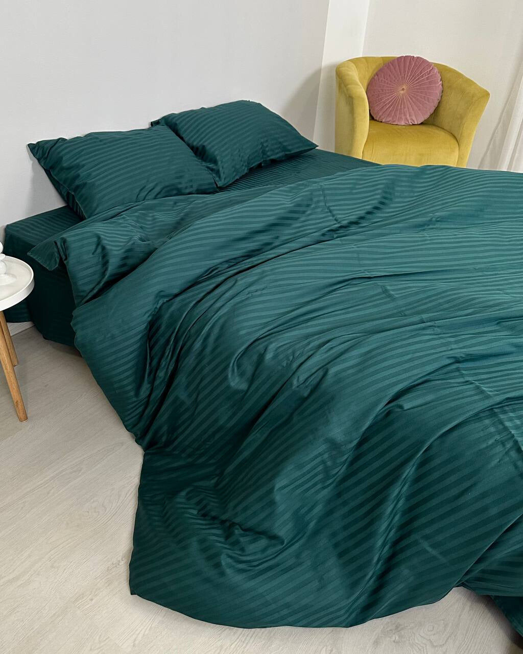 Premium Striped Sateen Cotton Bedding Set – Deep Green Elegance