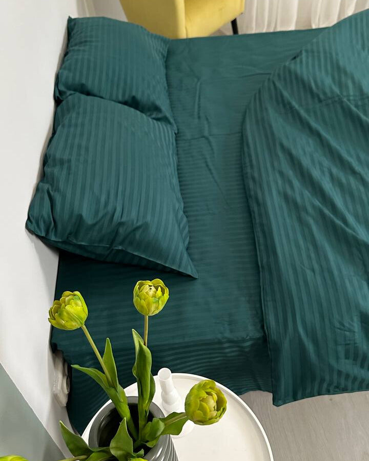 Premium Striped Sateen Cotton Bedding Set – Deep Green Elegance