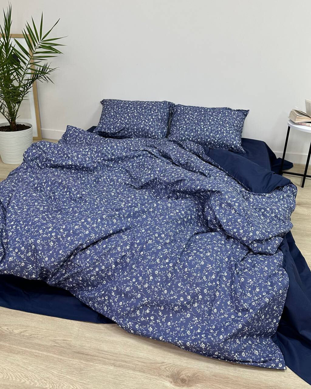Premium Ranforce Cotton Bedding Set – Midnight Blossoms
