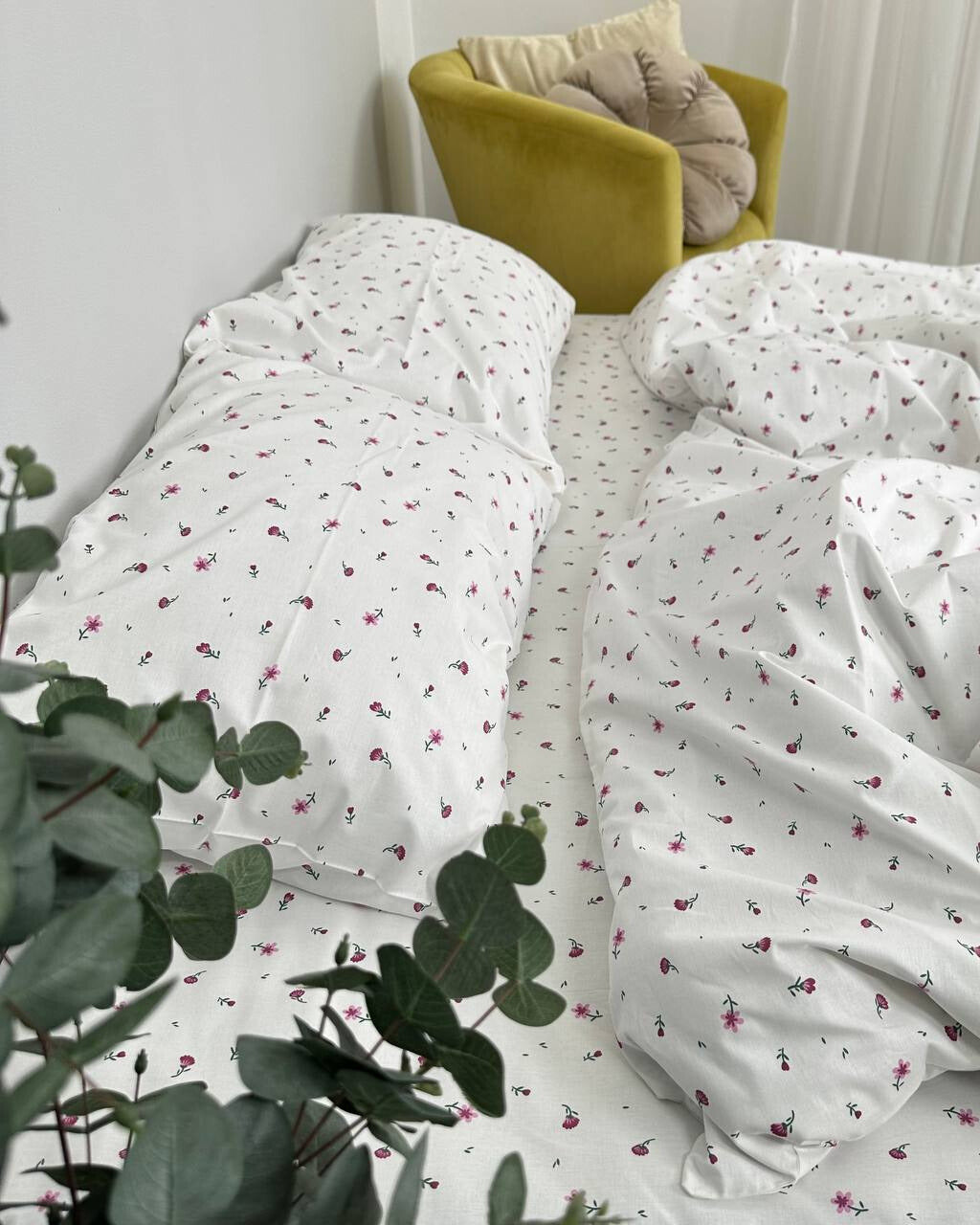 Premium Ranforce Cotton Bedding Set – Blossom Dots