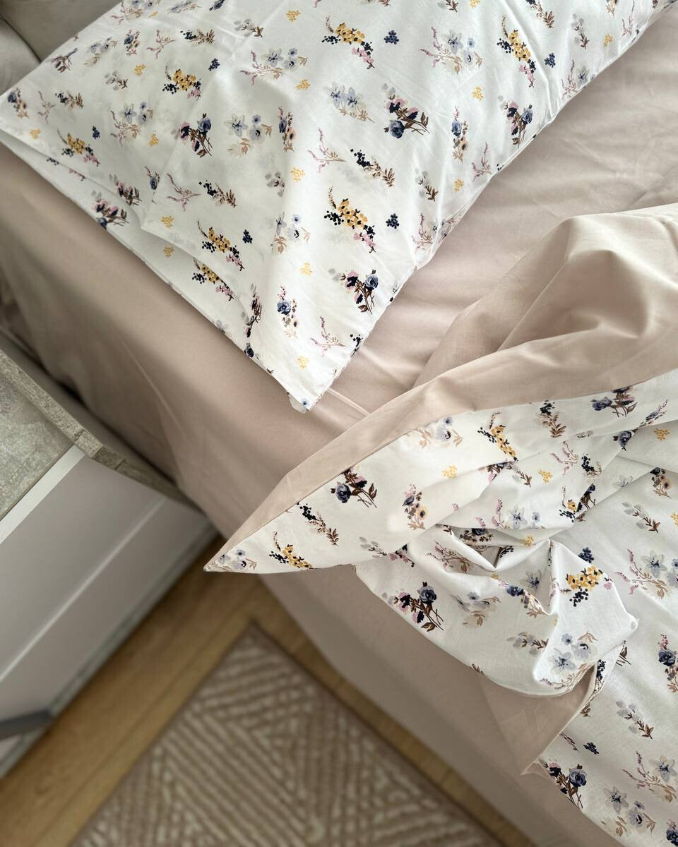 Bedding Set - "Floral Haze"