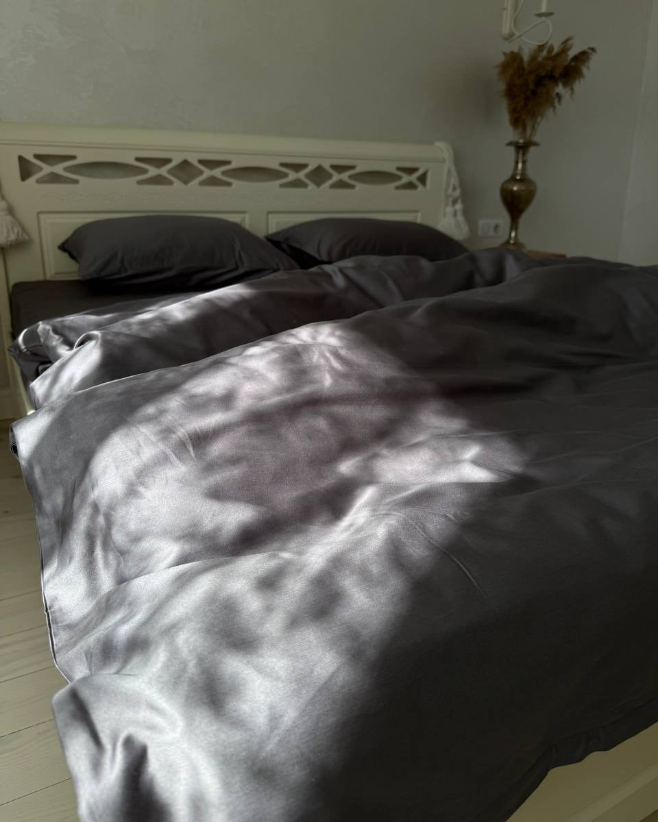 Luxury Cotton Sateen Bedding Set – Graphite Silk
