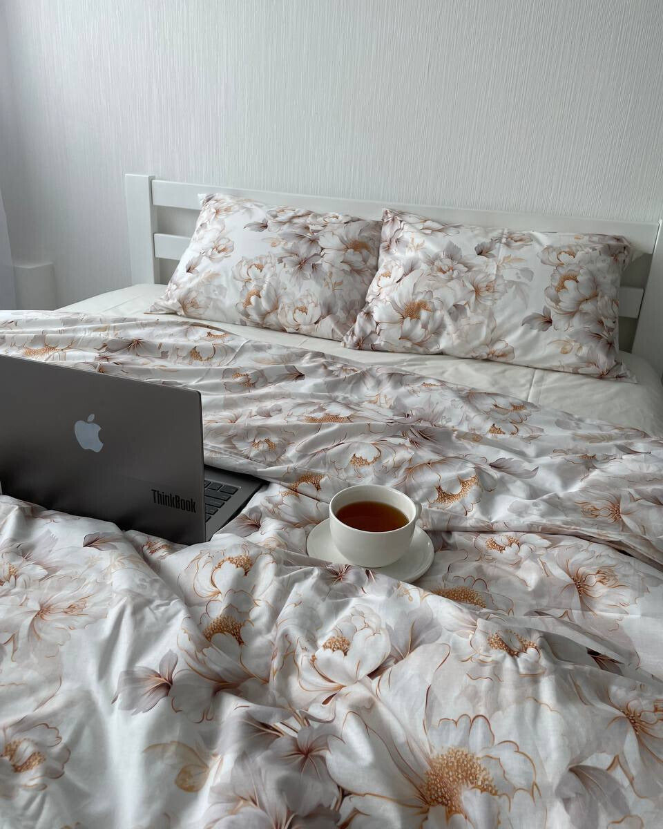 Premium Ranforce Cotton Bedding Set – Soft Peony Morning