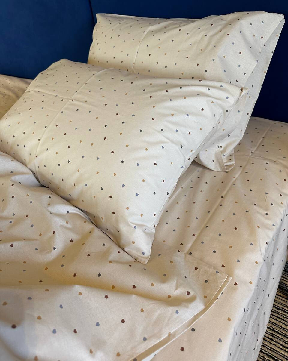 Bedding Set - "Soft Hearts"