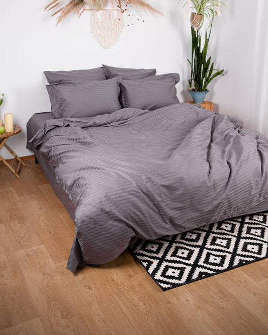Bedding Set - "Graphite Charm"