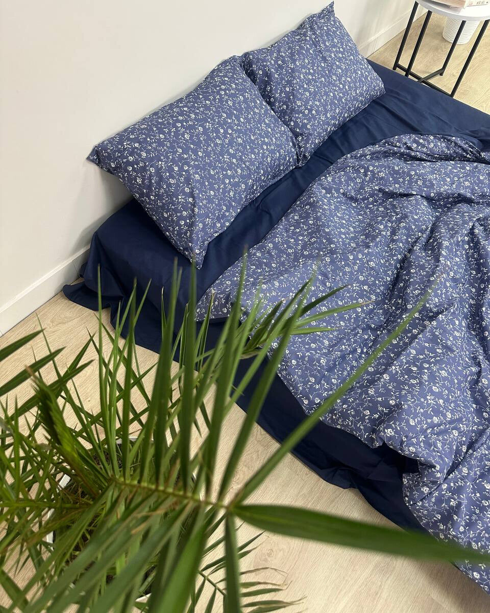 Premium Ranforce Cotton Bedding Set – Midnight Blossoms