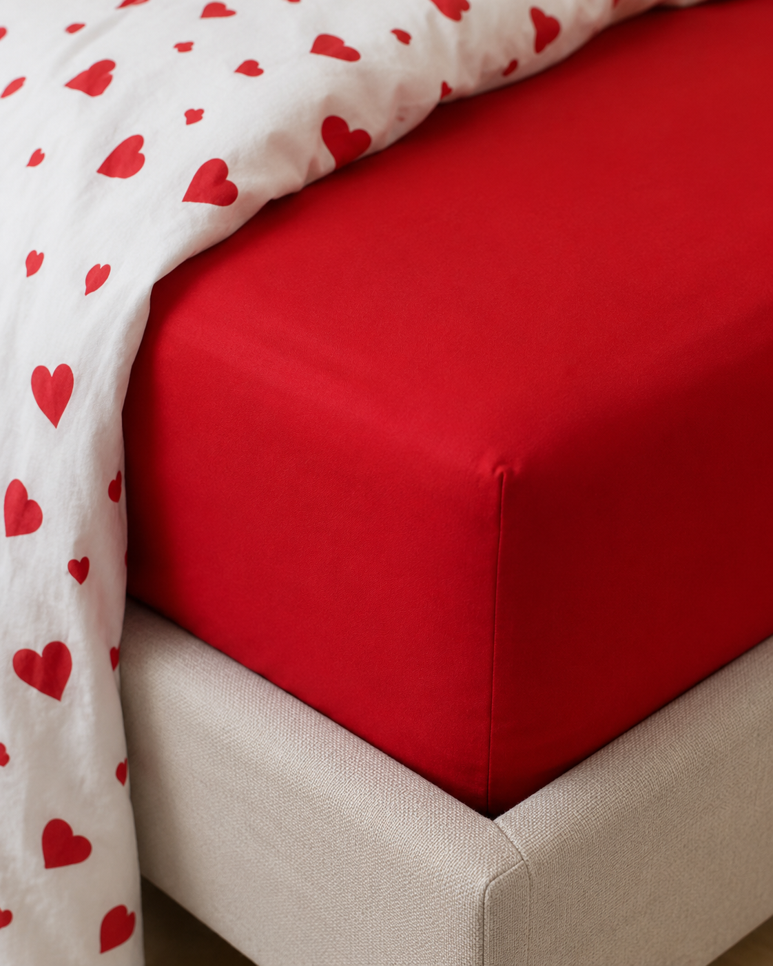 Ranforce Cotton Bedding Set – Scarlet Heart Harmony