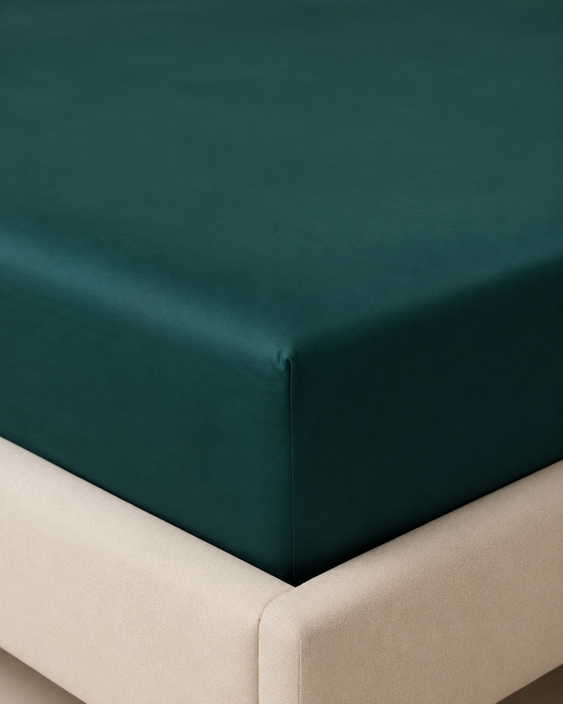 Luxury Cotton Sateen Bedding Set – Emerald Depth
