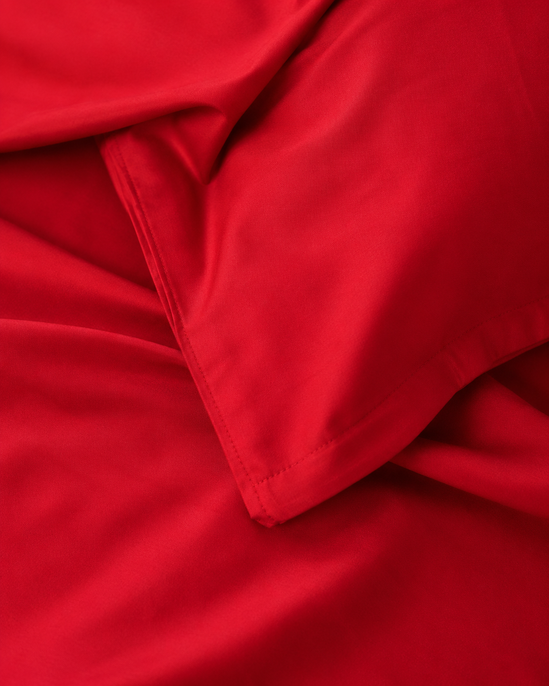 Luxury Cotton Sateen Bedding Set – Scarlet Passion