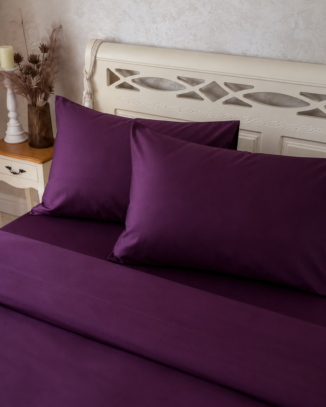 Luxury Cotton Sateen Bedding Set – Deep Plum Elegance
