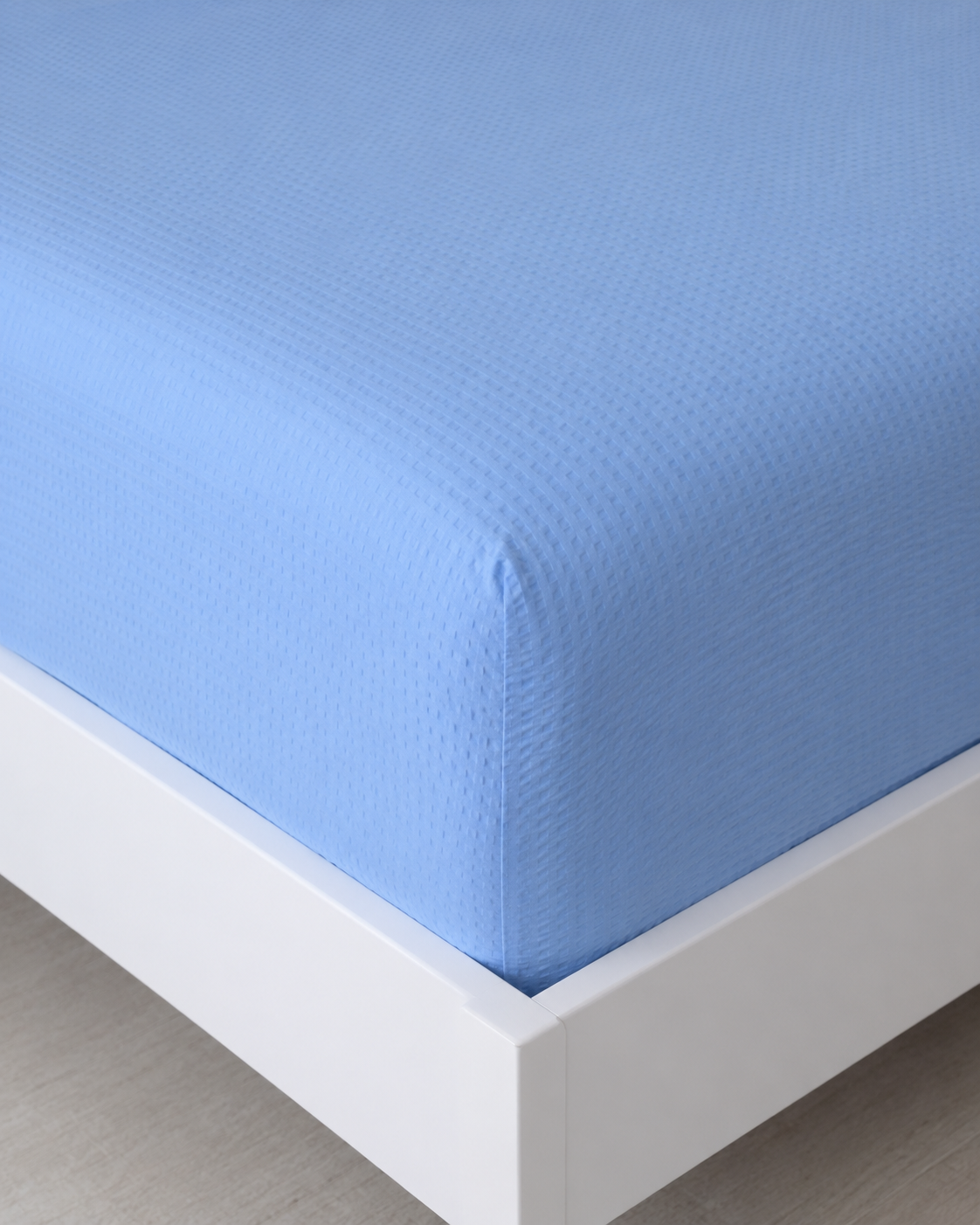 Seersucker Ruffle Cotton Bedding Set — Blue Serenity
