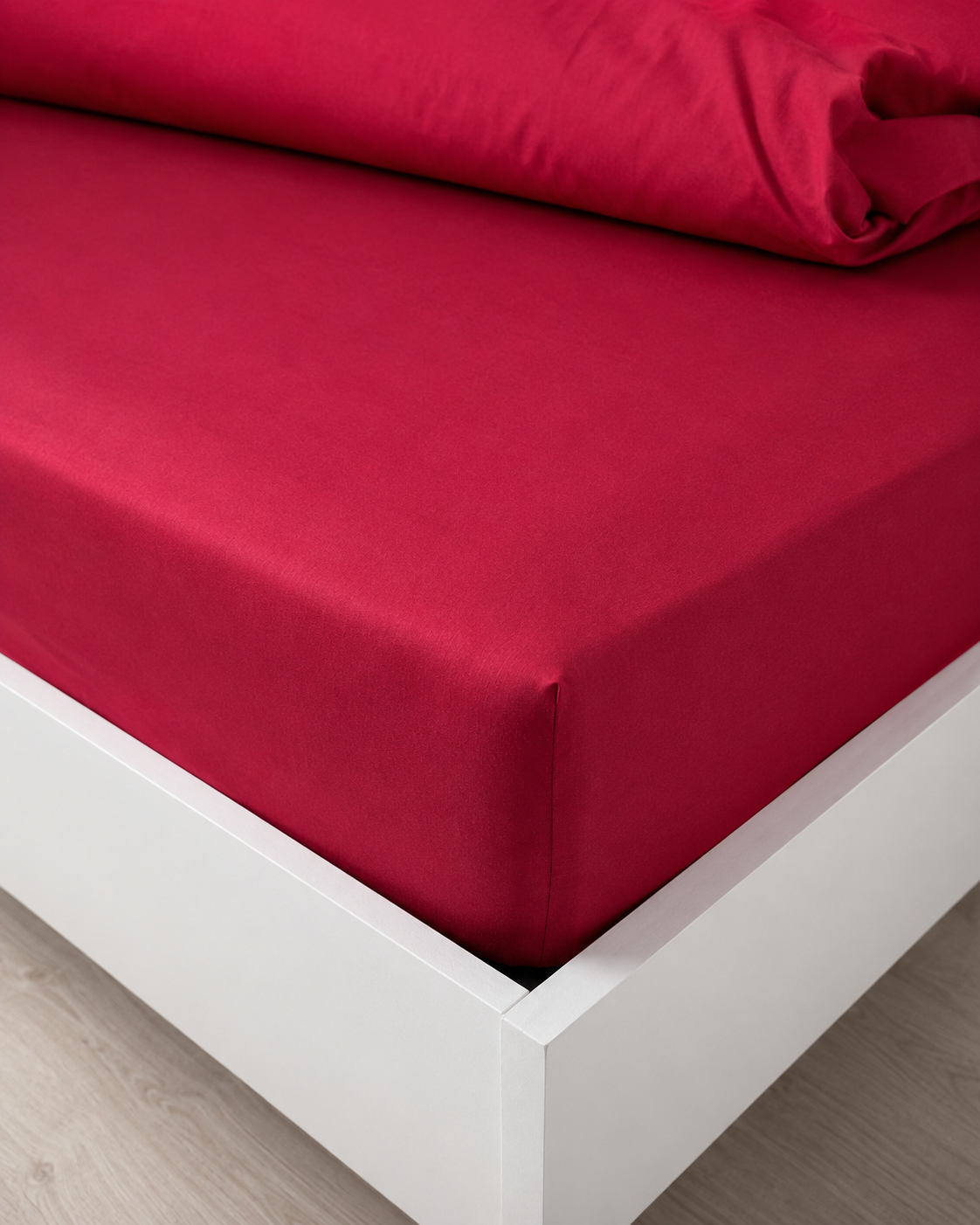 Ranforce Ruffle Cotton Bedding Set – Burgundy Elegance