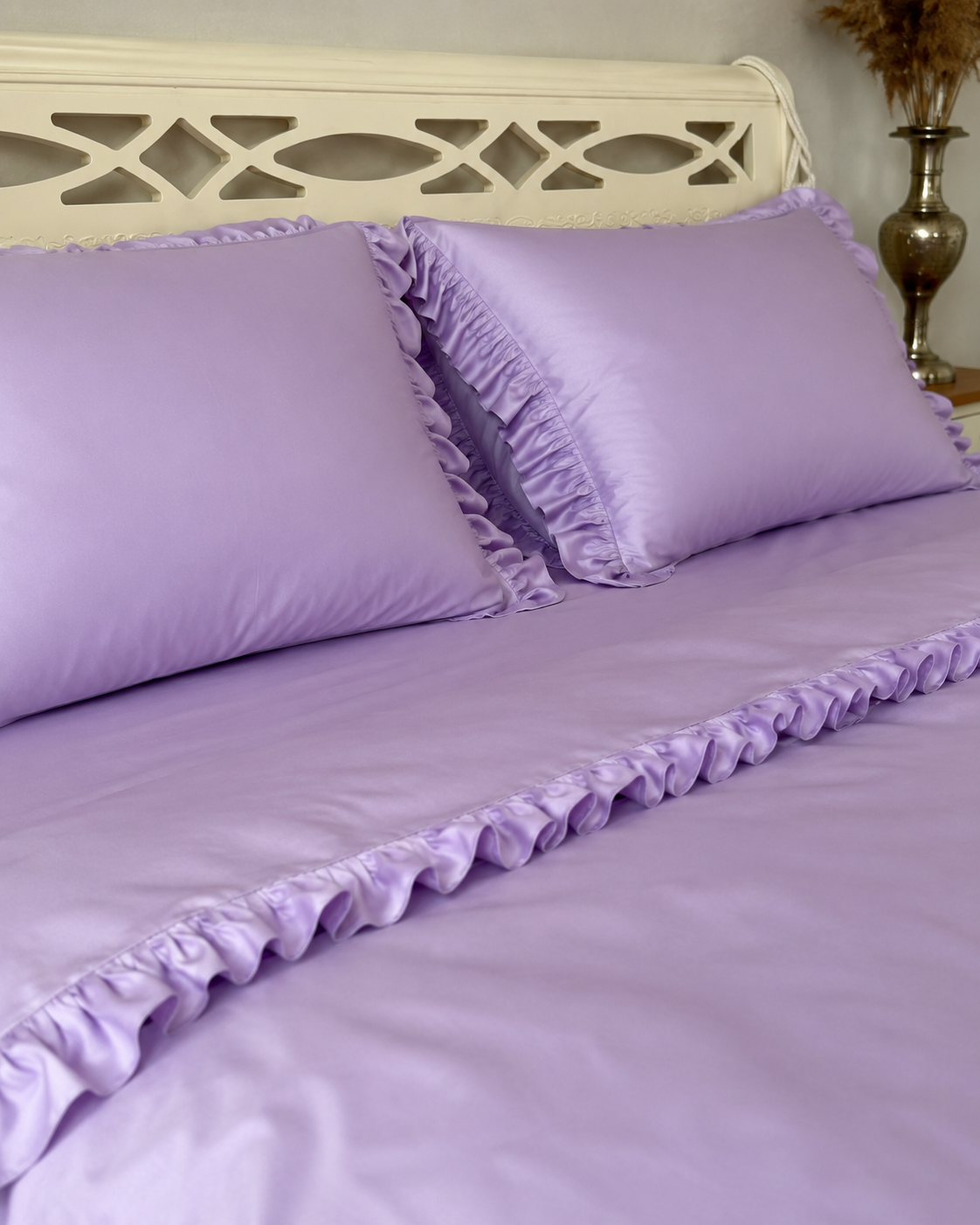 Luxury Cotton Ruffle Sateen Bedding Set – Lavender Dream