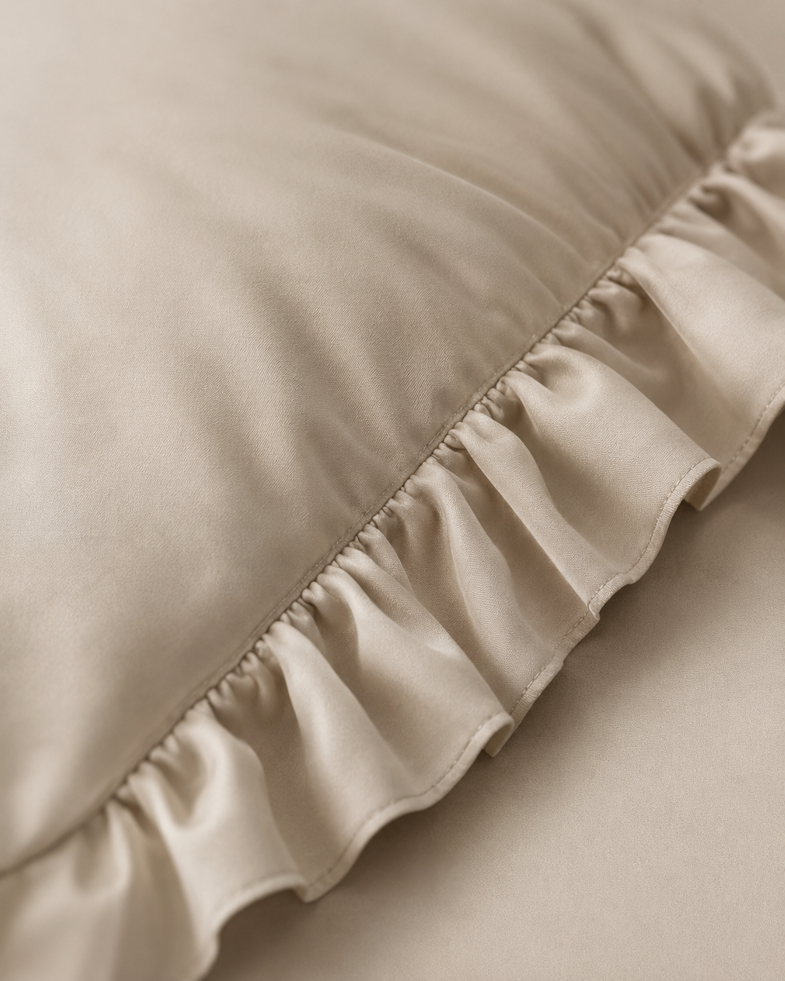 Luxury Cotton Ruffle Sateen Bedding Set – Pure Ivory