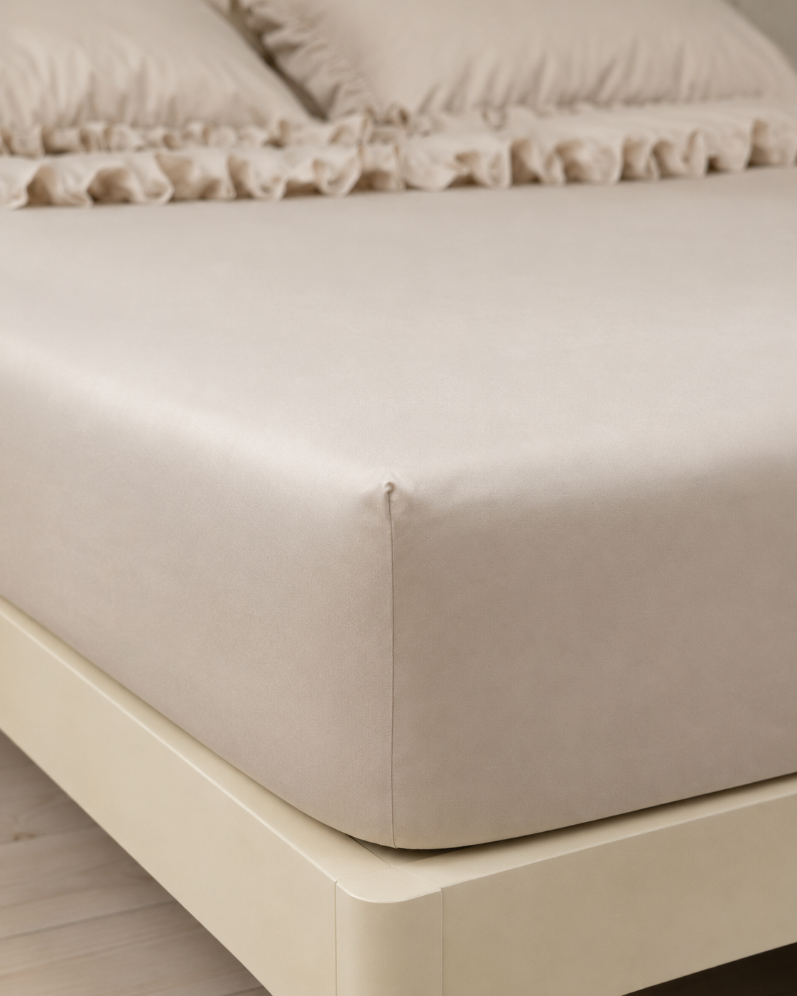 Luxury Cotton Ruffle Sateen Bedding Set – Pure Ivory