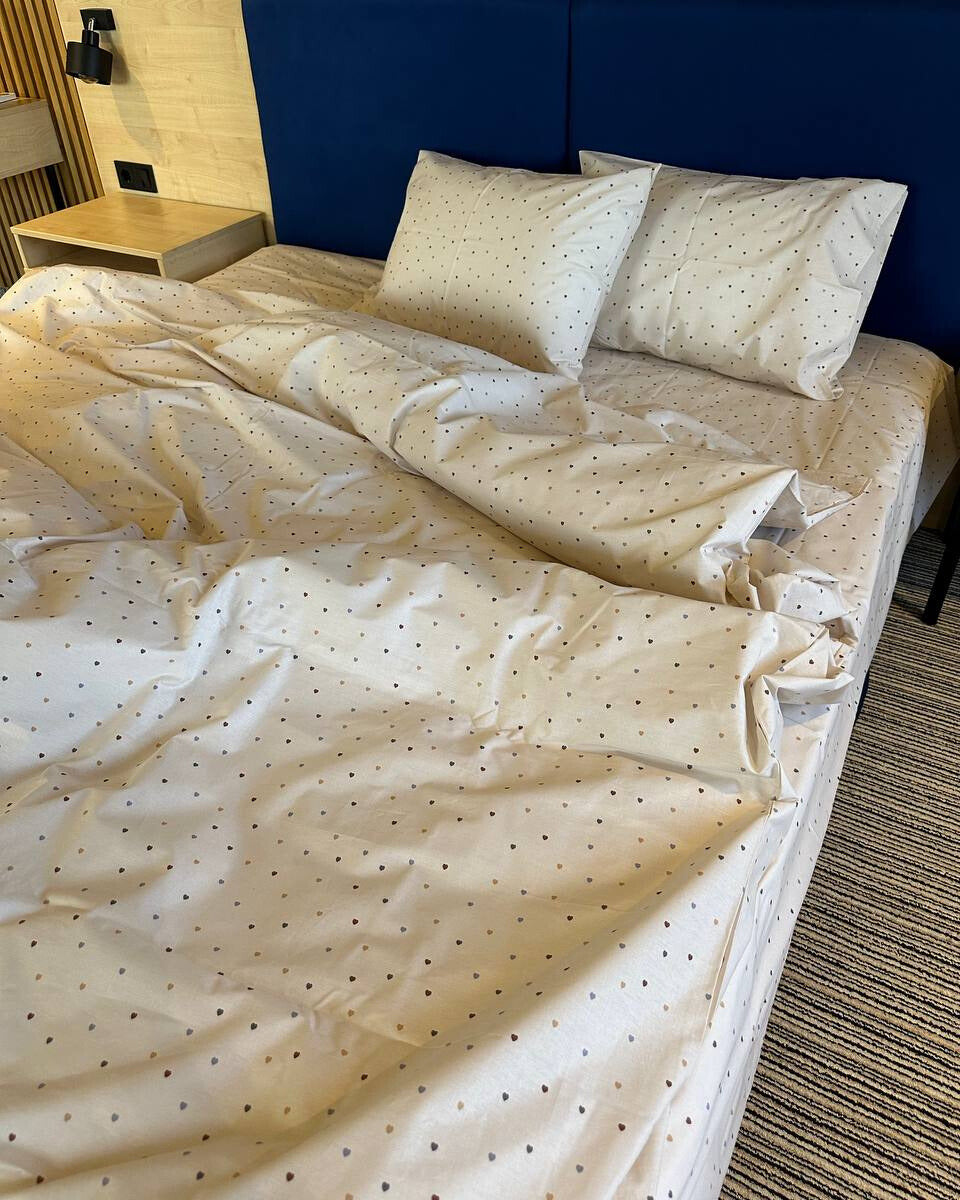 Premium Ranforce Cotton Bedding Set – Beige Mini Hearts