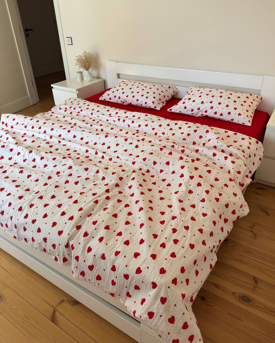 Premium Seersucker Cotton Bedding Set – Red Heart
