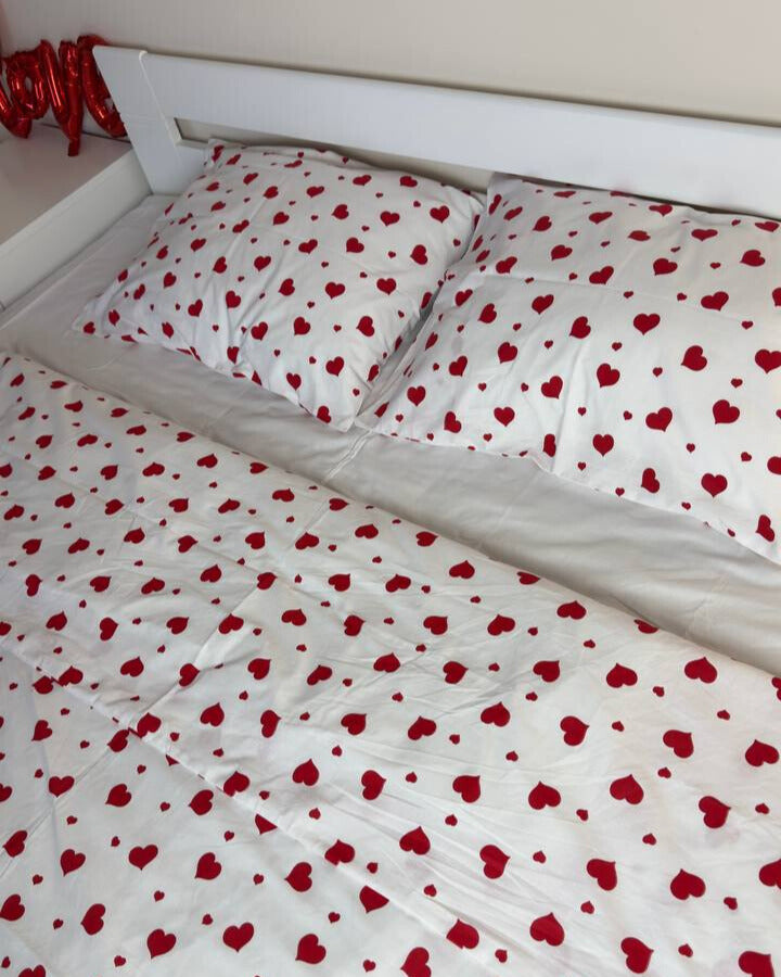 Premium Ranforce Cotton Bedding Set – Red Heart Romance