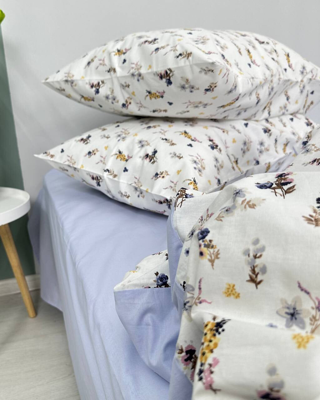 Premium Ranforce Cotton Bedding Set – Blue Meadow Whisper