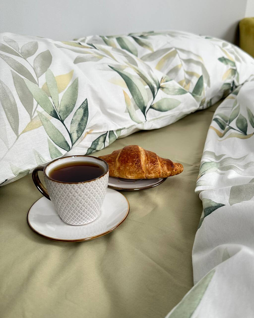 Premium Ranforce Cotton Bedding Set – Olive Leaf Harmony