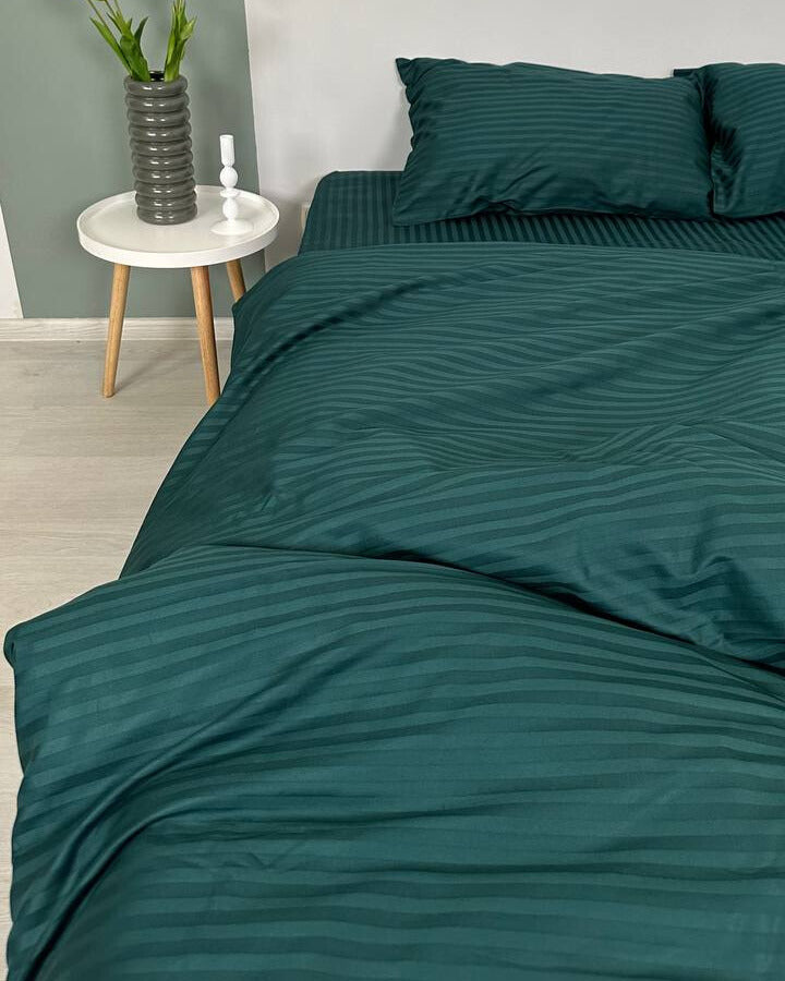 Premium Striped Sateen Cotton Bedding Set – Deep Green Elegance
