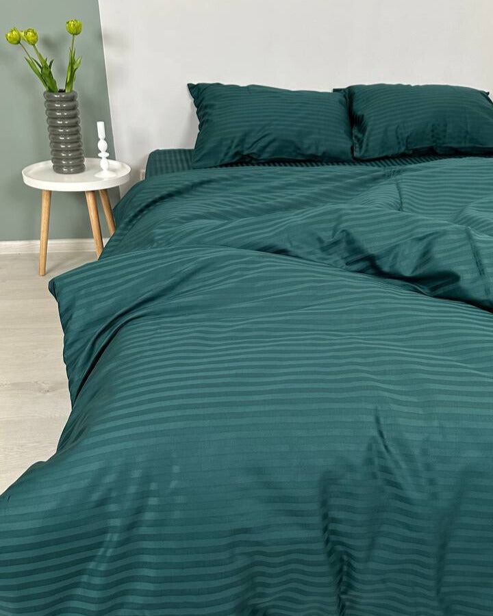Premium Striped Sateen Cotton Bedding Set – Deep Green Elegance