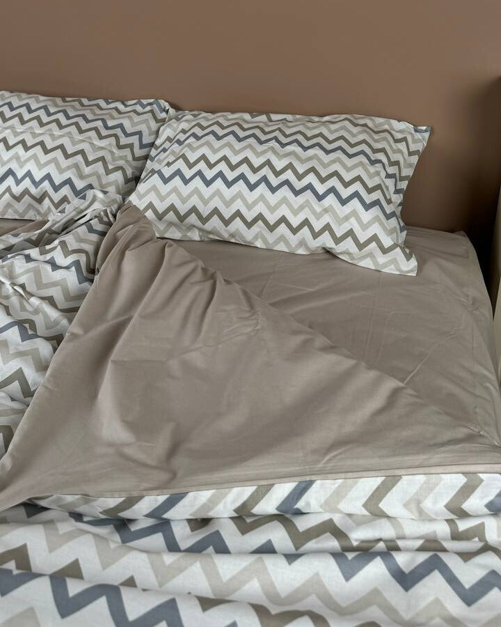Premium Ranforce Cotton Bedding Set – Urban Zigzag Sand