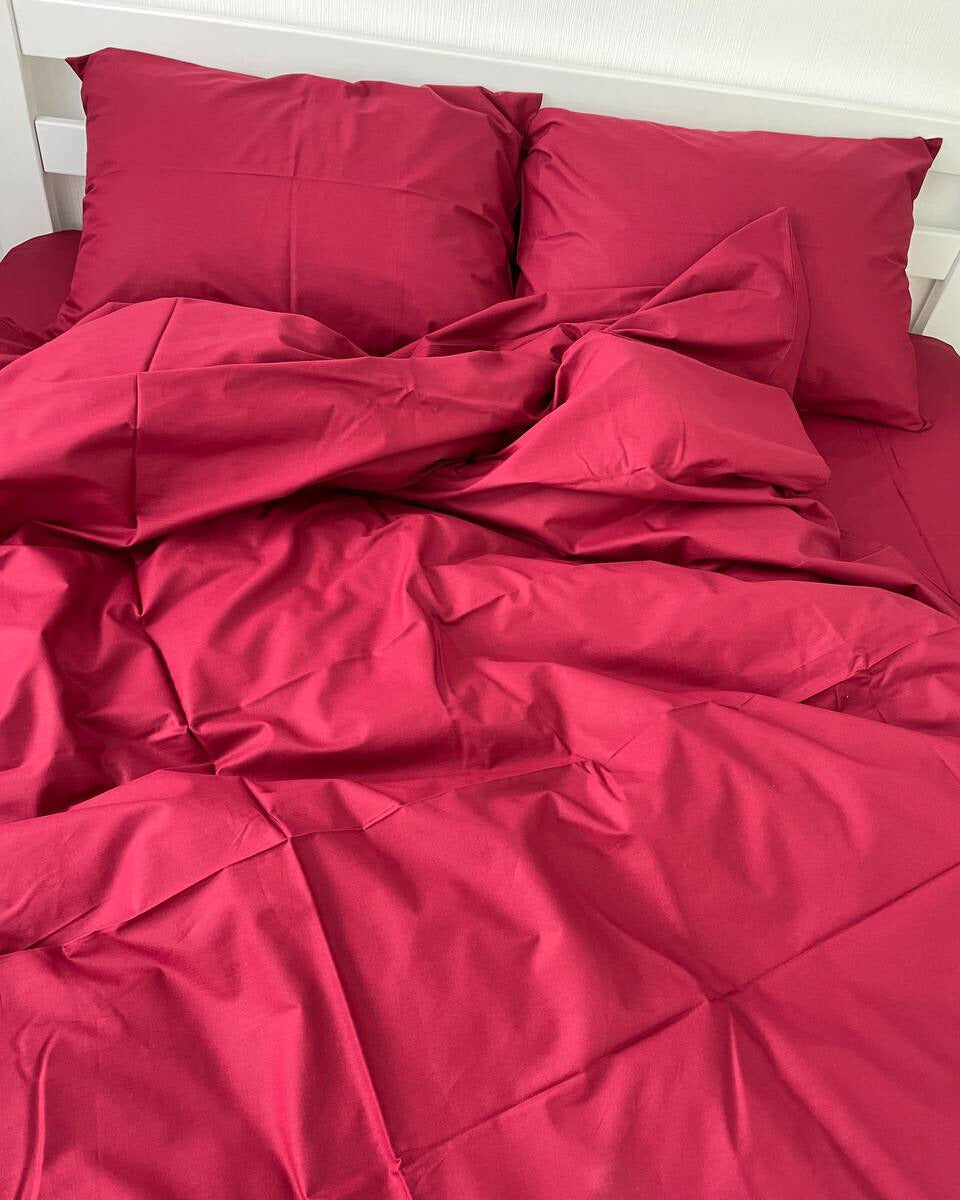 Premium Ranforce Cotton Bedding Set – Burgundy Elegance
