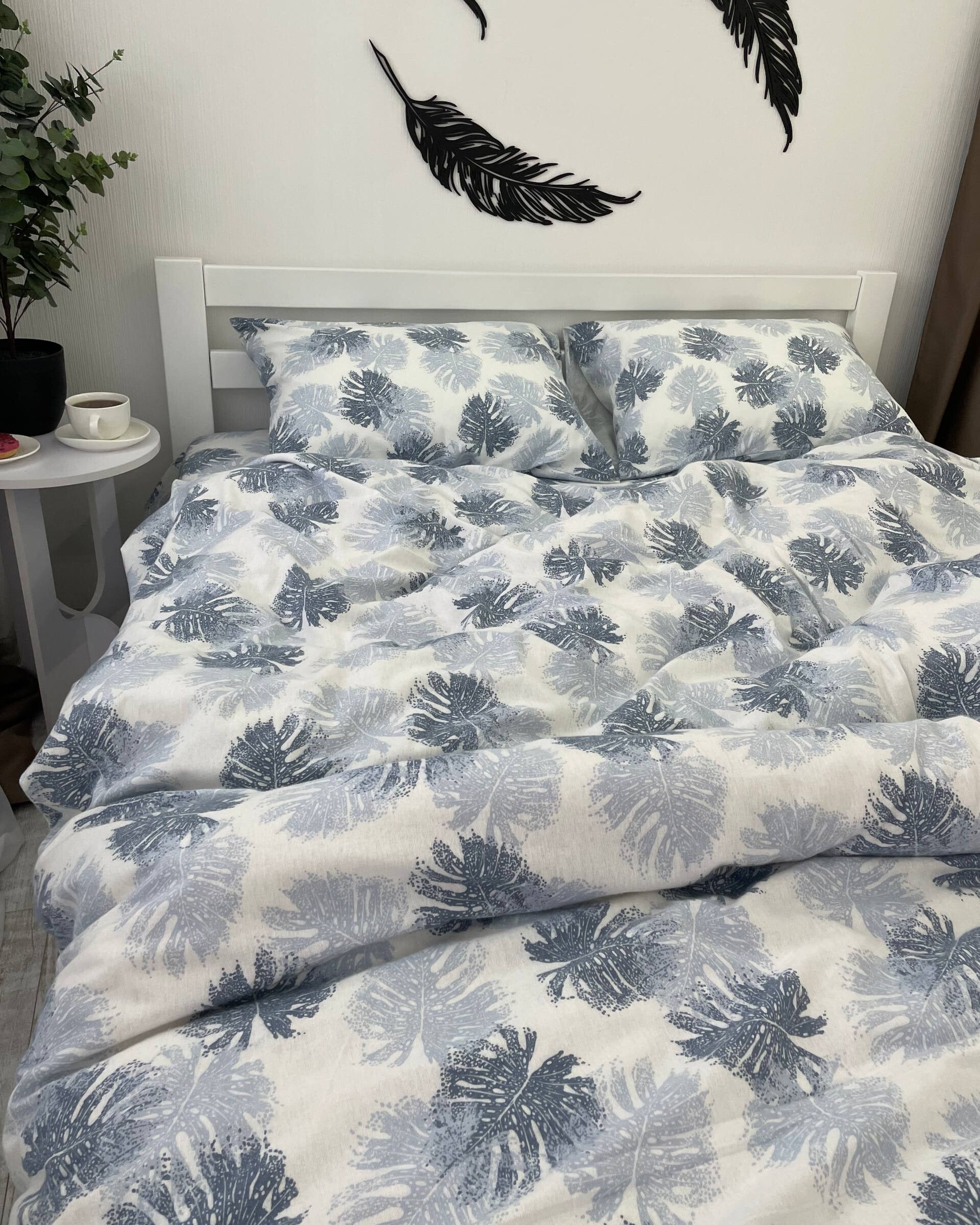 Premium Flannel Bedding Set - Monstera Blue
