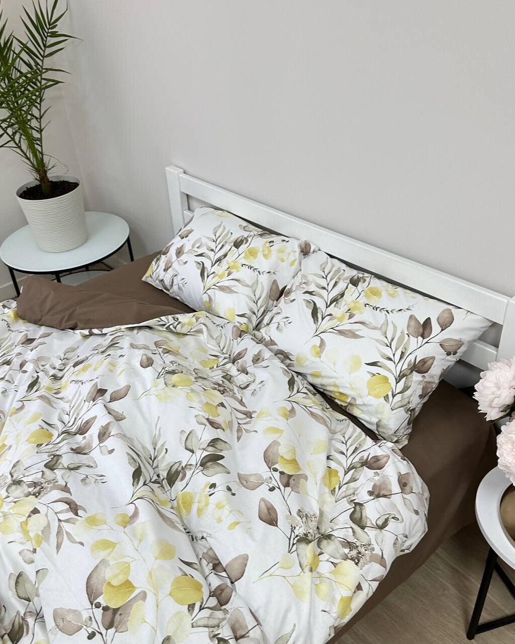 Premium Ranforce Cotton Bedding Set – Yellow & Taupe Botanical