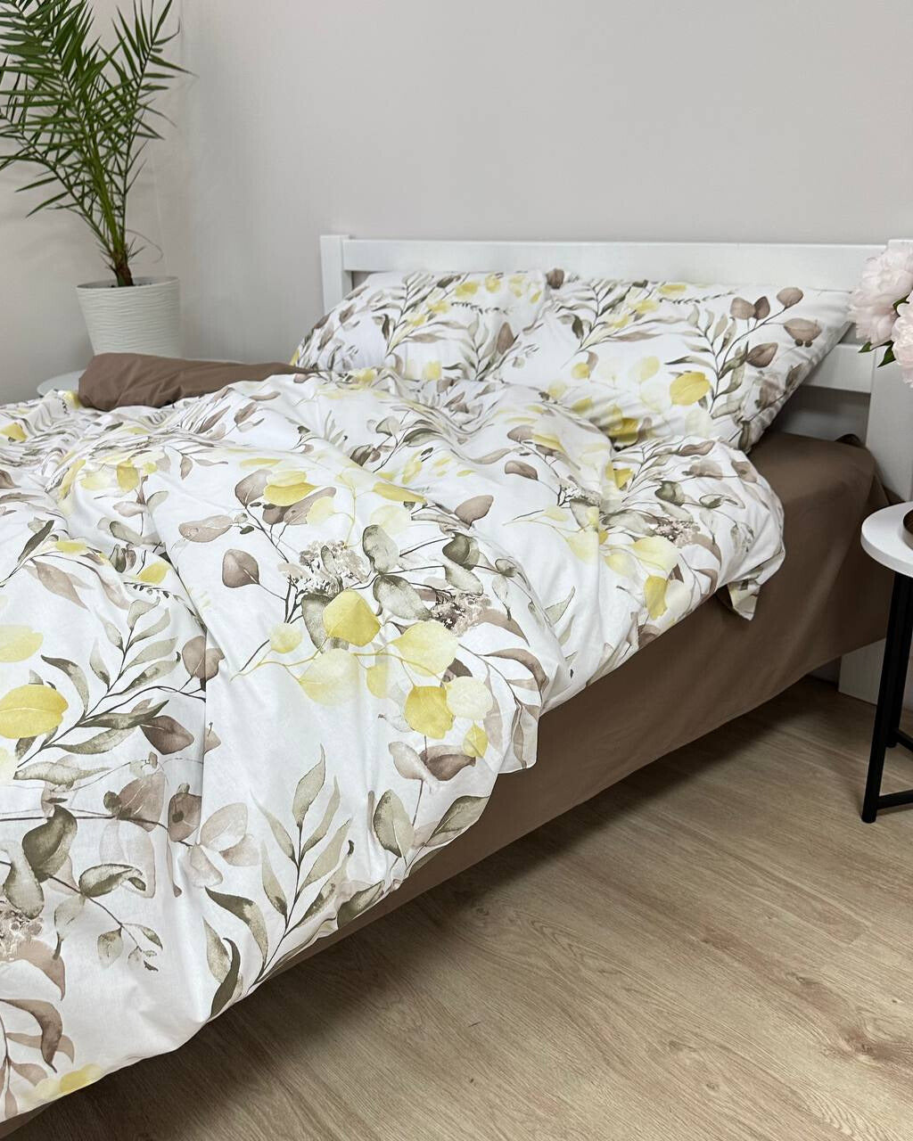 Premium Ranforce Cotton Bedding Set – Yellow & Taupe Botanical