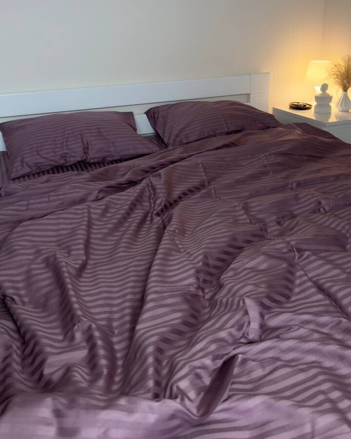Premium Striped Sateen Cotton Bedding Set – Plum Dusk