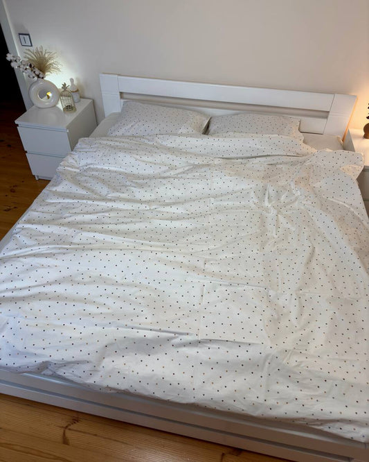 Bedding Set - " Soft Dots"