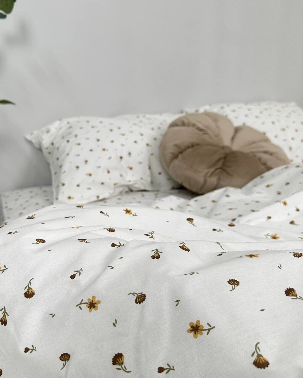 Premium Ranforce Cotton Bedding Set – Autumn Sprinkles
