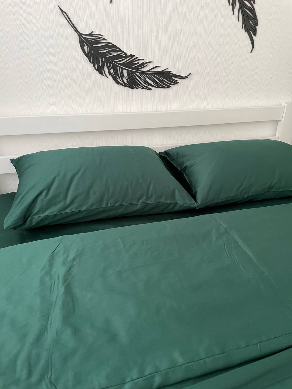 Luxury Cotton Sateen Bedding Set – Emerald Green