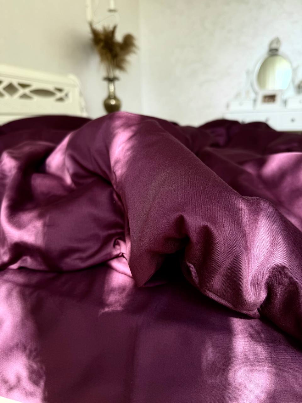 Luxury Cotton Sateen Bedding Set – Deep Plum Elegance